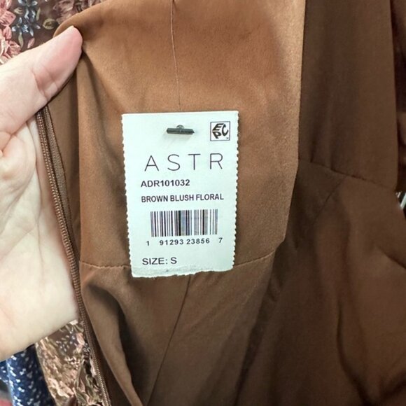 Astr the Label Women’s Brown Sweetheart Neck Long-Sleeve Midi Dress SZ Small N… - Picture 13 of 13